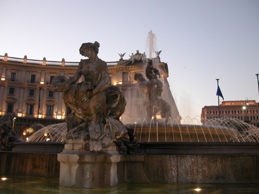 002_piazza esedra 180