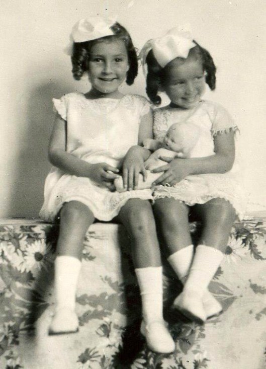 Huguette et moi avec des rubans (poème)