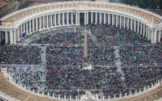001_folla a san pietro