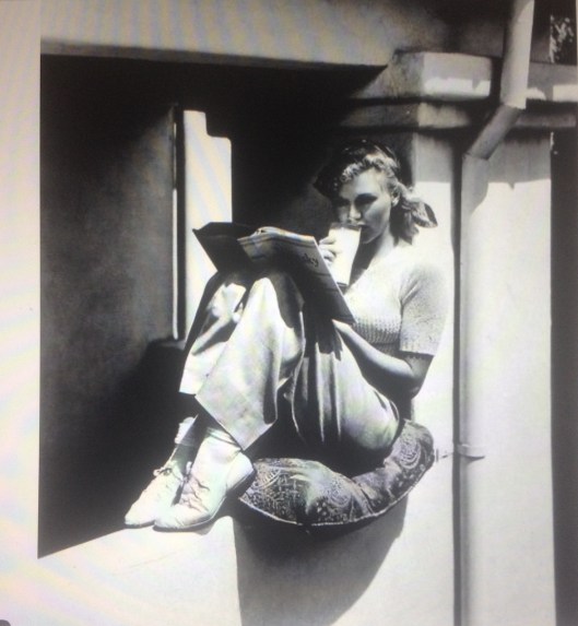 005_lectrice fenêtre 180