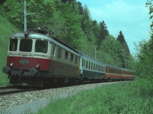 003_treno 180